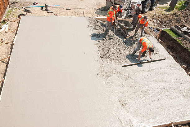 Best Concrete Flooring Contractor  in Independence, MO